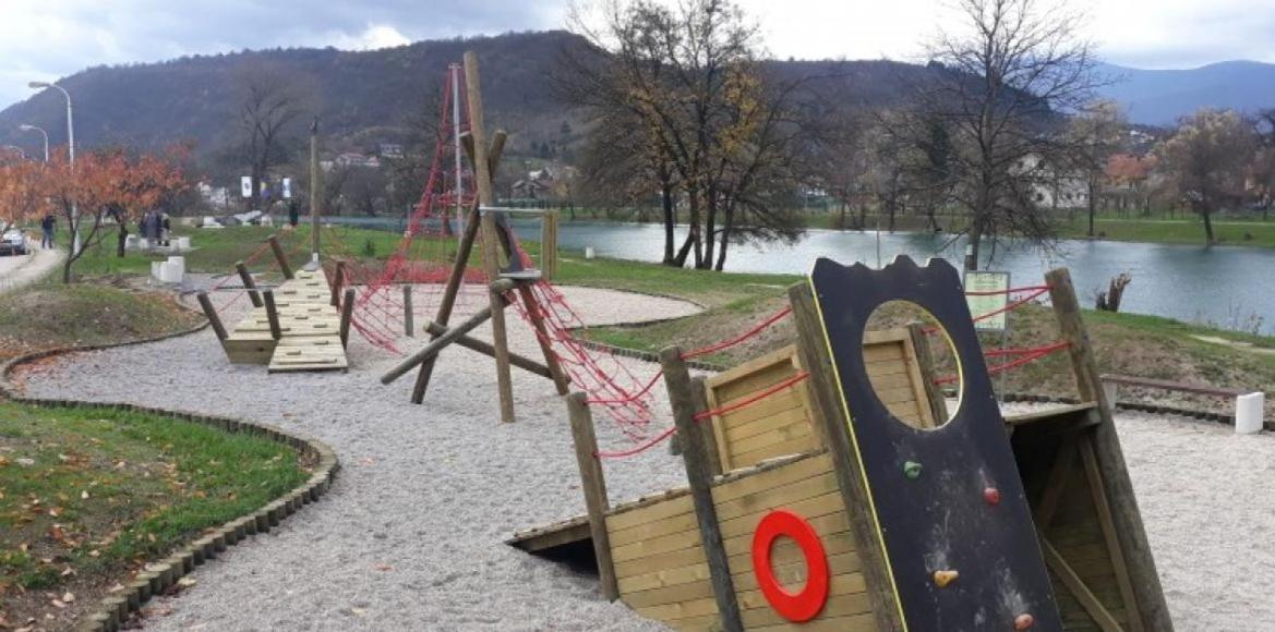 Alma * Bihać